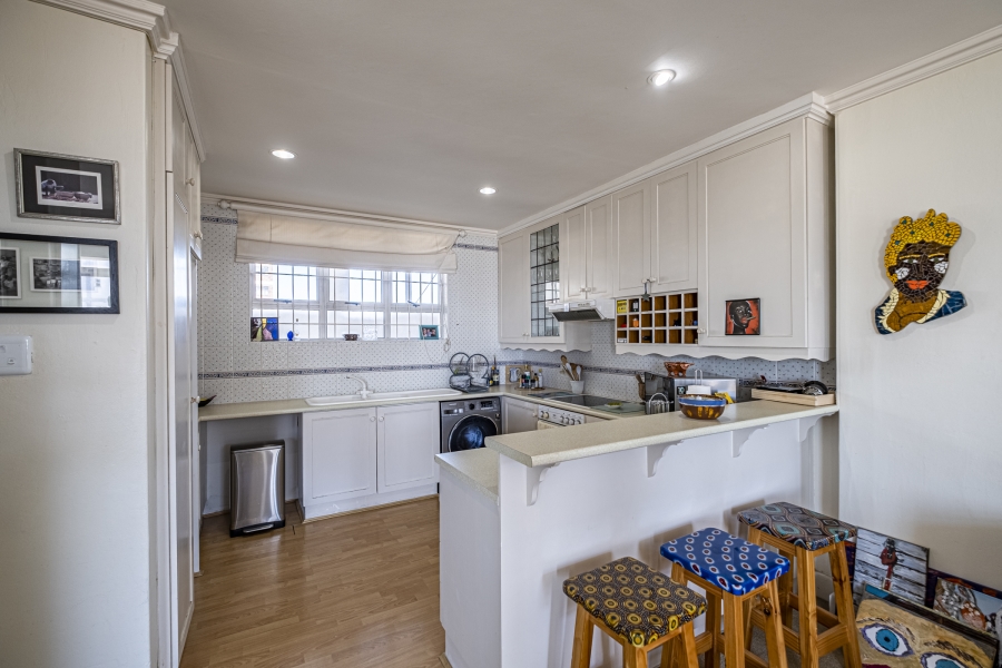 2 Bedroom Property for Sale in Summerstrand Eastern Cape